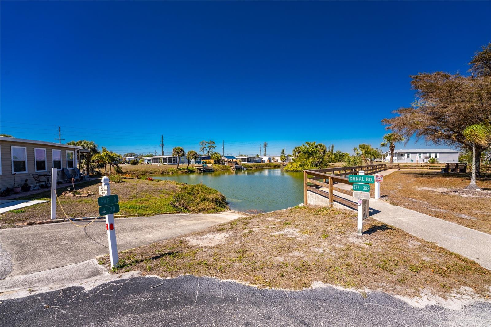 HOLIDAY TRAVEL PARK ENGLEWOOD - Residential