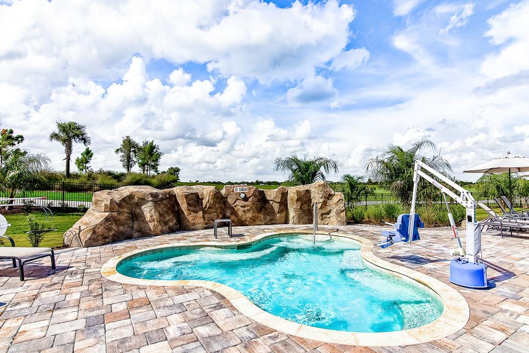 LAKEWOOD NATIONAL - Residential