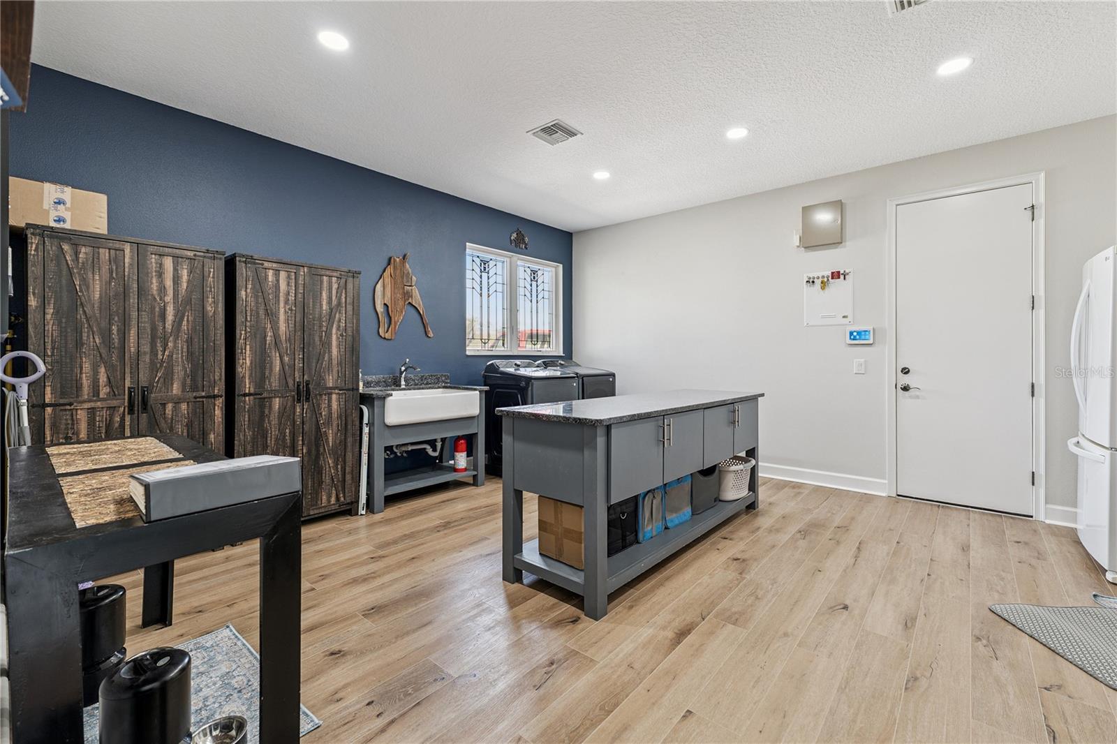 ROGERS LNDG - Residential