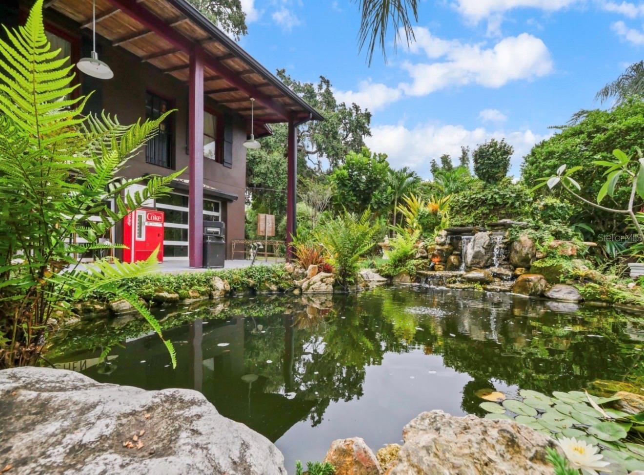 4421 EDGEWATER DRIVE