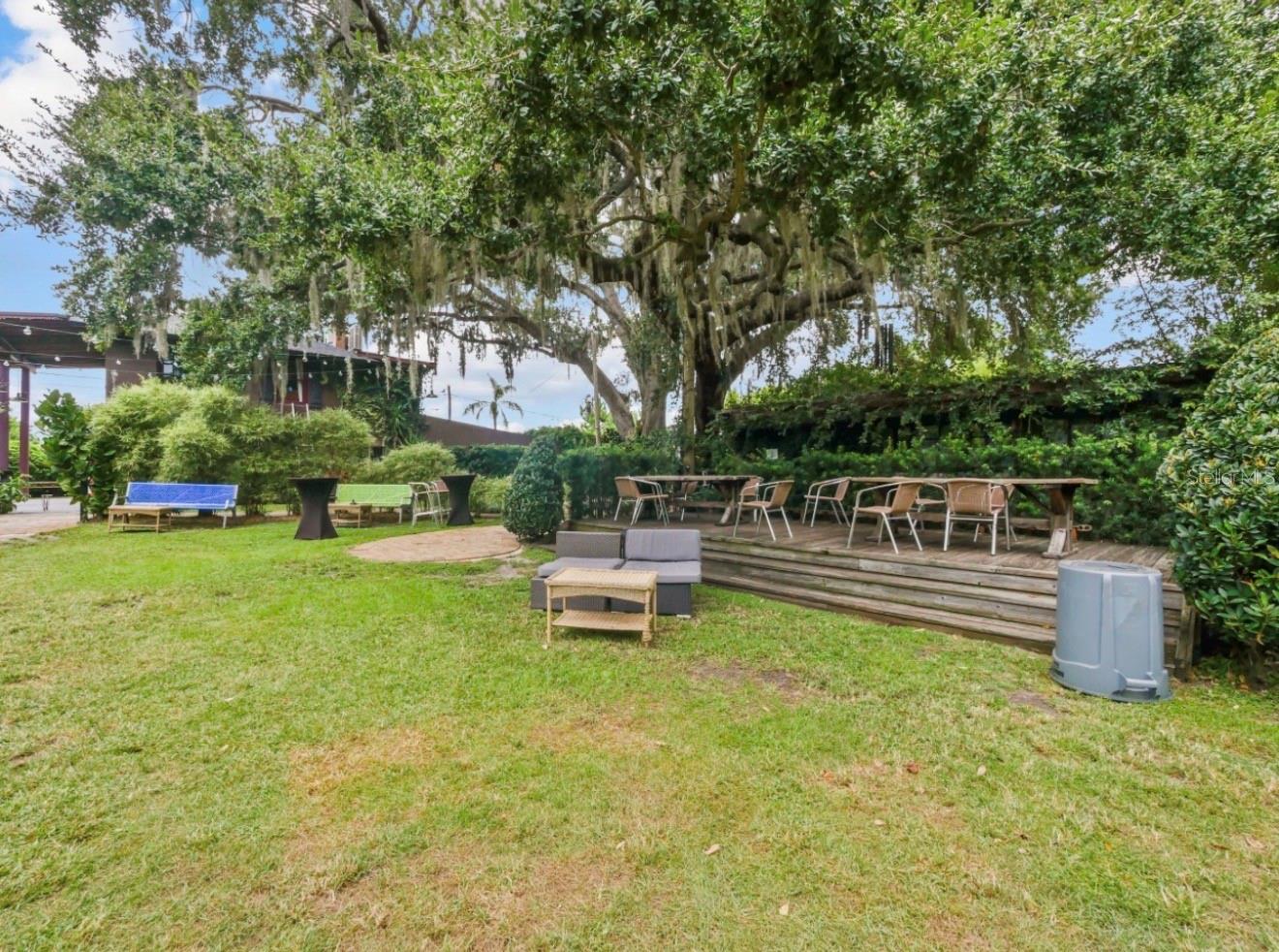 FAIRVIEW SPGS ADD 01 REP - Commercial Sale