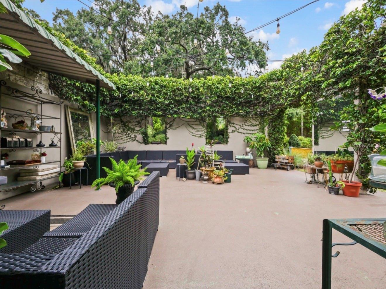 4421 EDGEWATER DRIVE