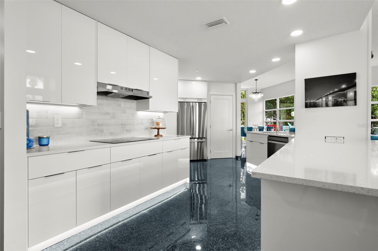 CONDO ON THE BAY TOWER II - Residential Lease