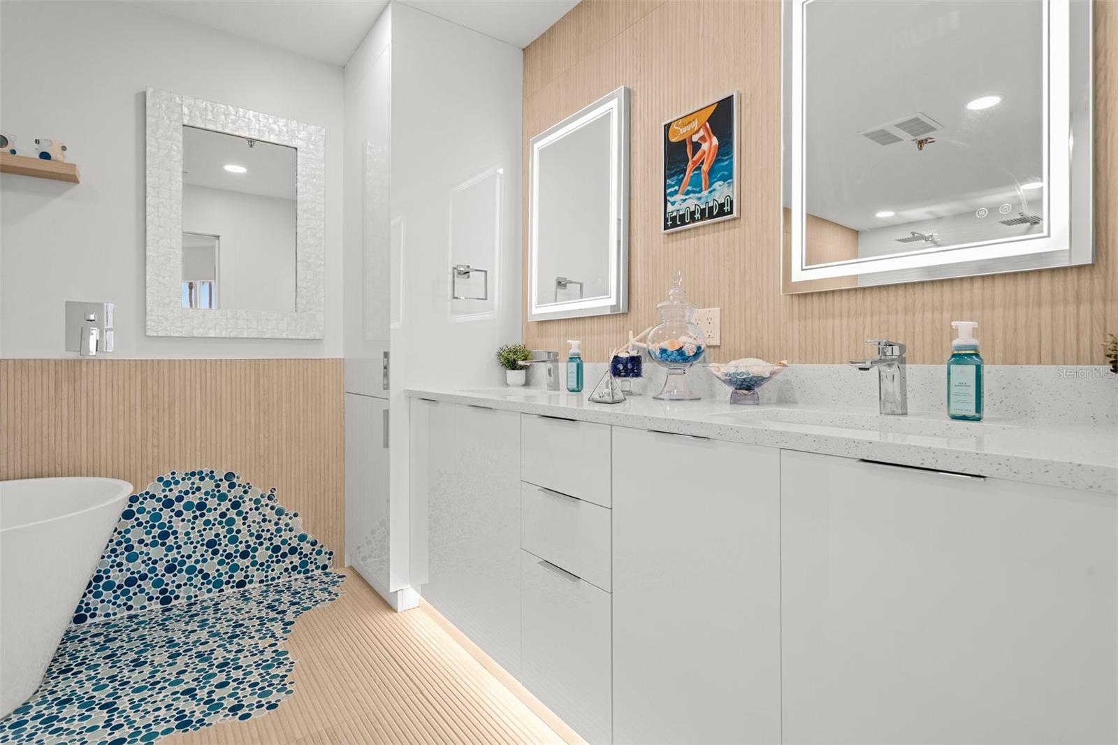 CONDO ON THE BAY TOWER II - Residential Lease