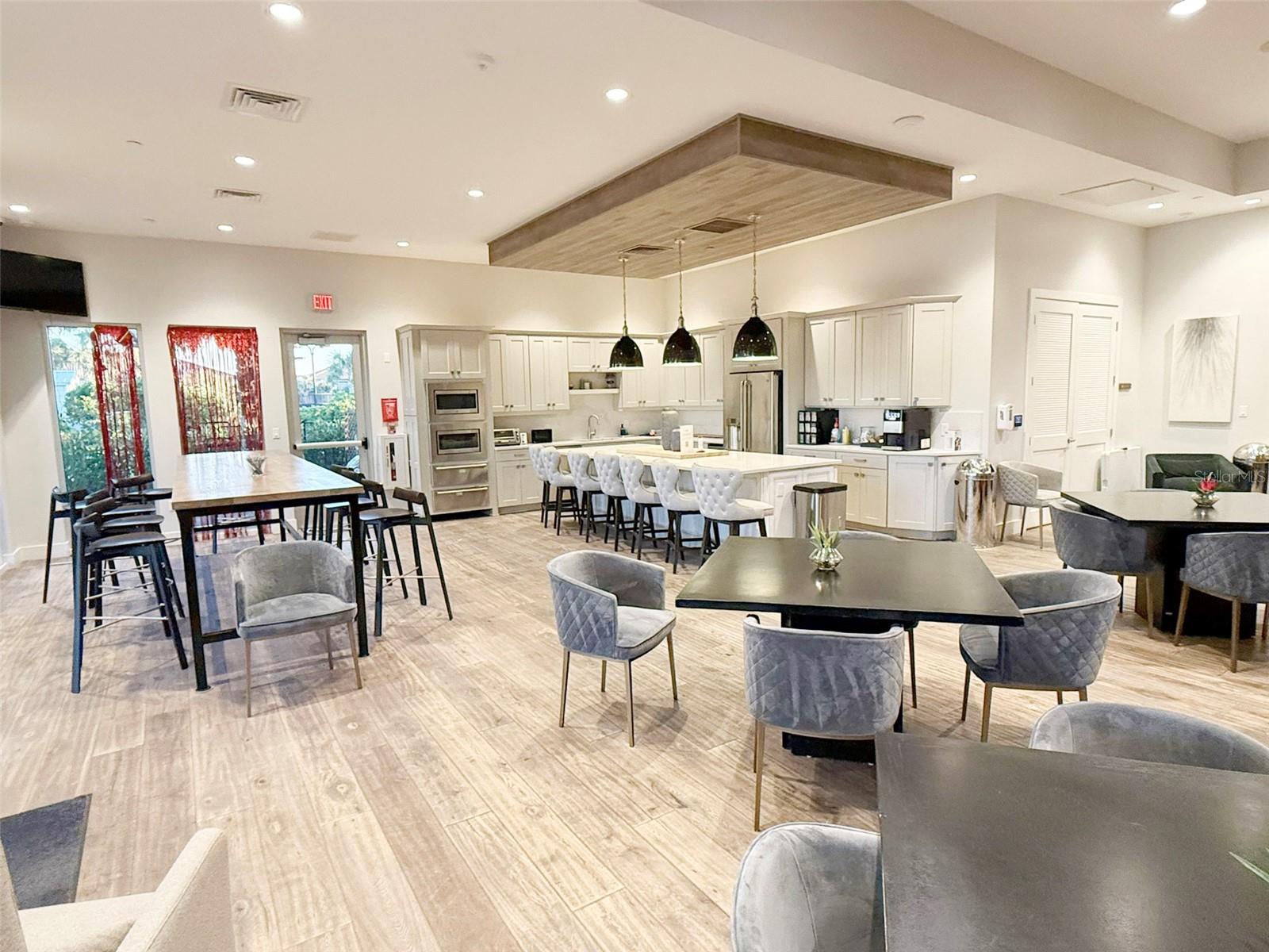 LEGACY ESTATES/PALMER RANCH PH 2 - Residential