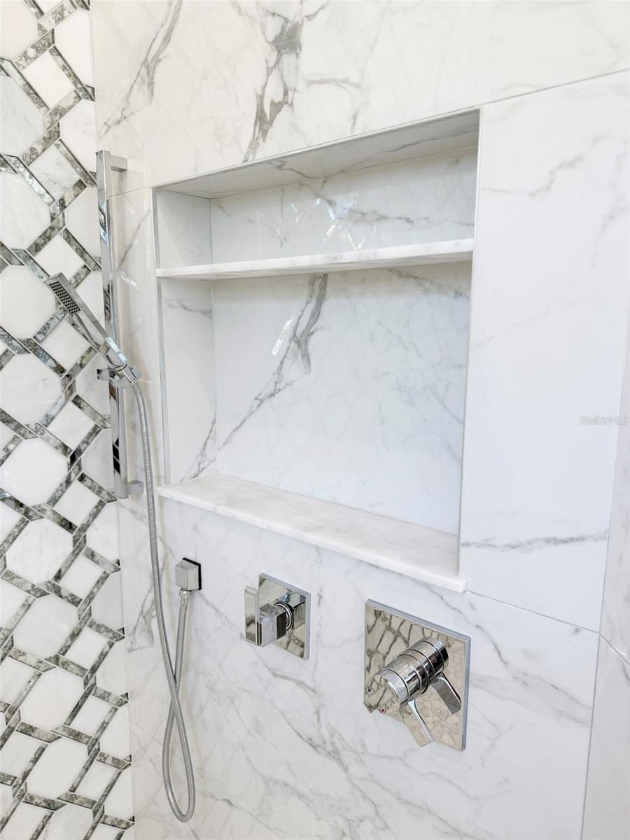 LEGACY ESTATES/PALMER RANCH PH 2 - Residential