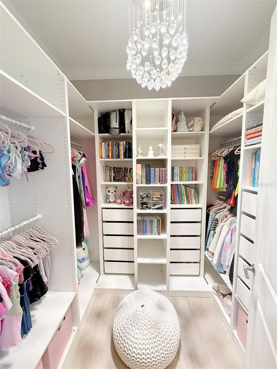 LEGACY ESTATES/PALMER RANCH PH 2 - Residential