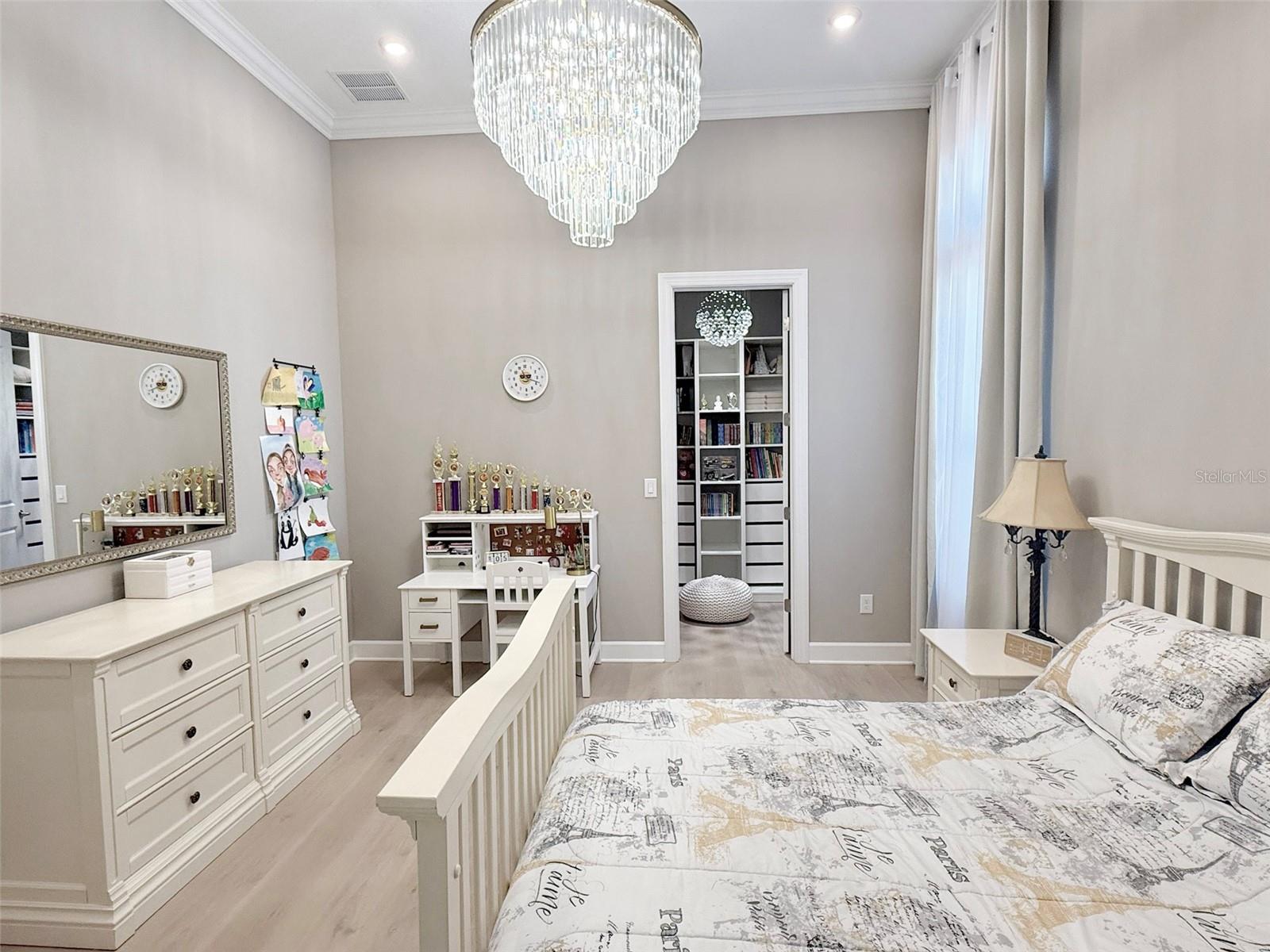 LEGACY ESTATES/PALMER RANCH PH 2 - Residential