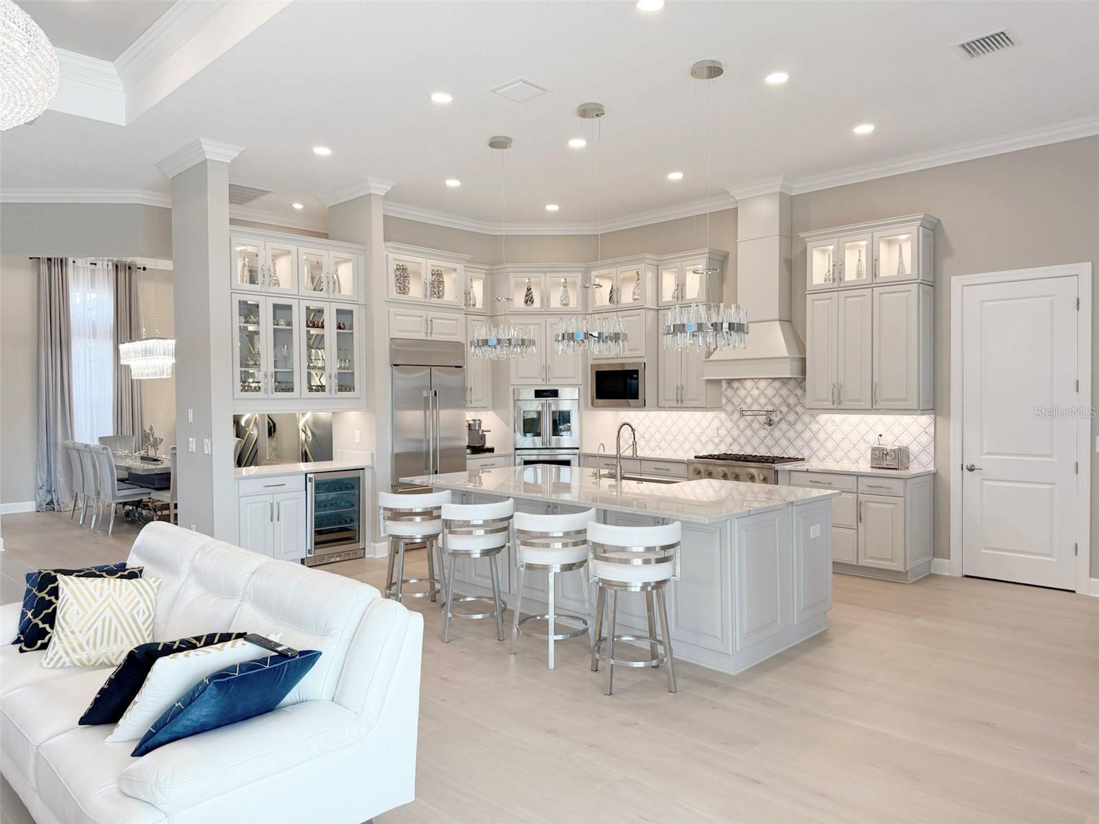 LEGACY ESTATES/PALMER RANCH PH 2 - Residential