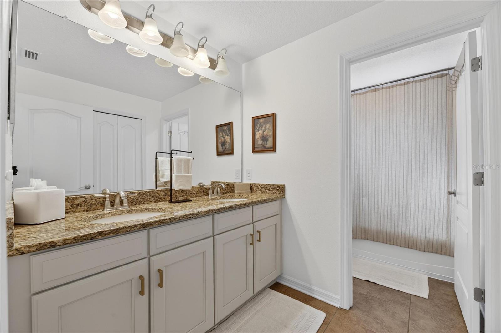 GRAND HAMPTON PH 4 - Residential