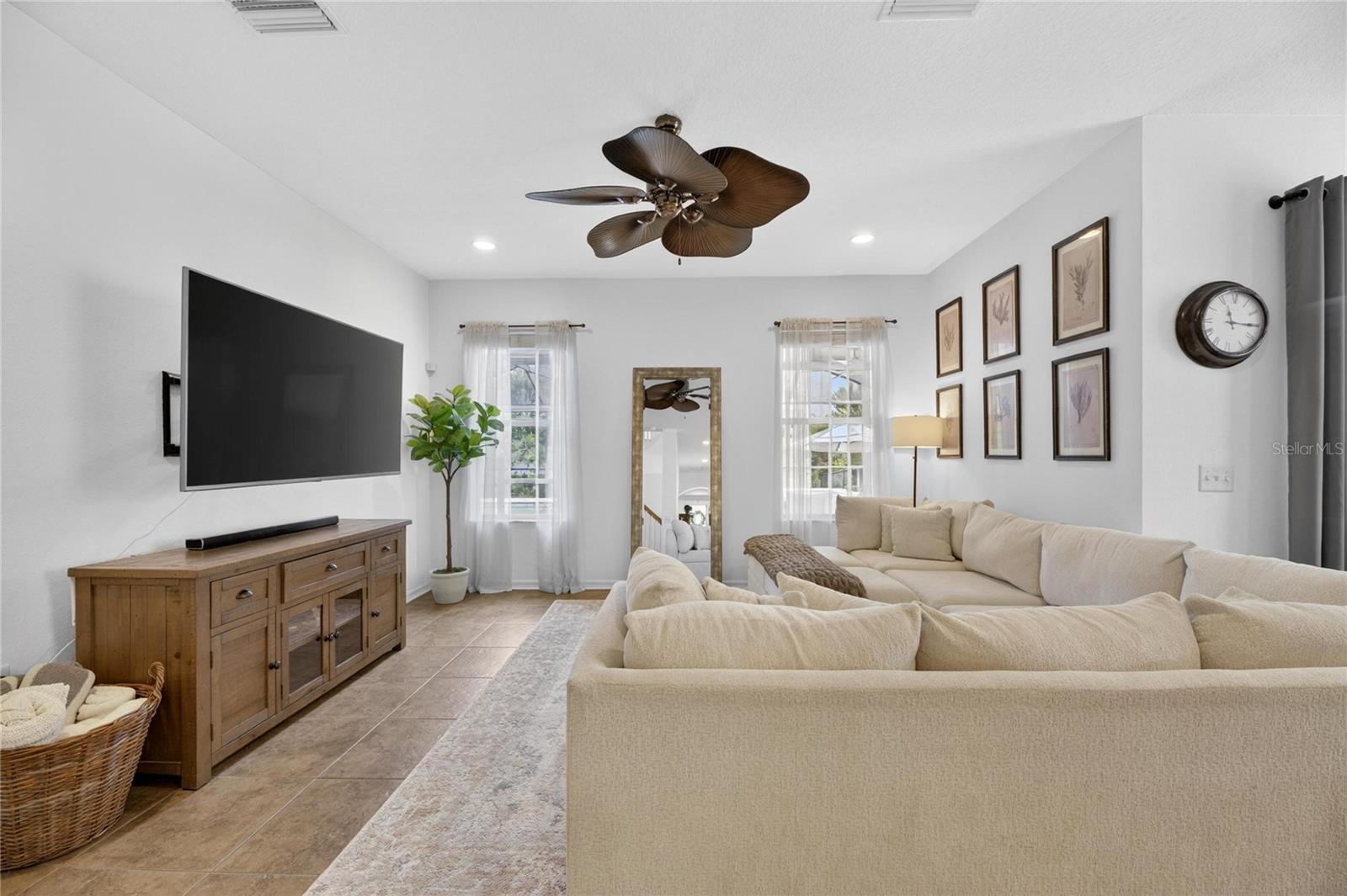 GRAND HAMPTON PH 4 - Residential