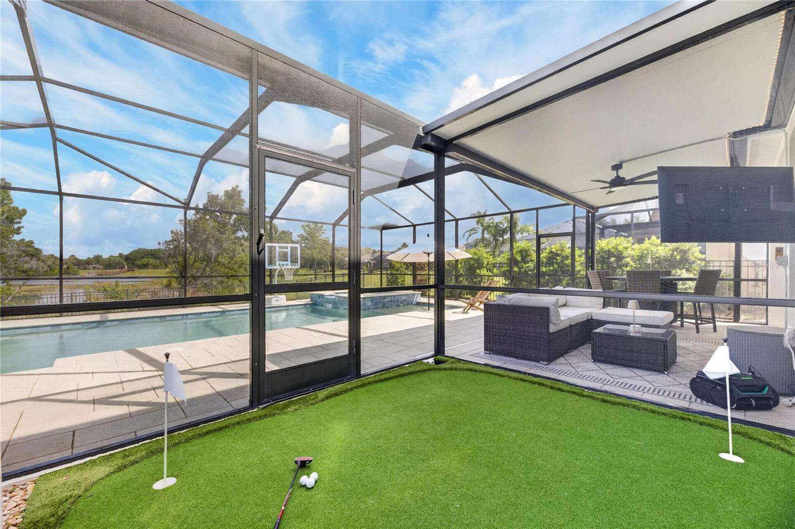 GRAND HAMPTON PH 4 - Residential