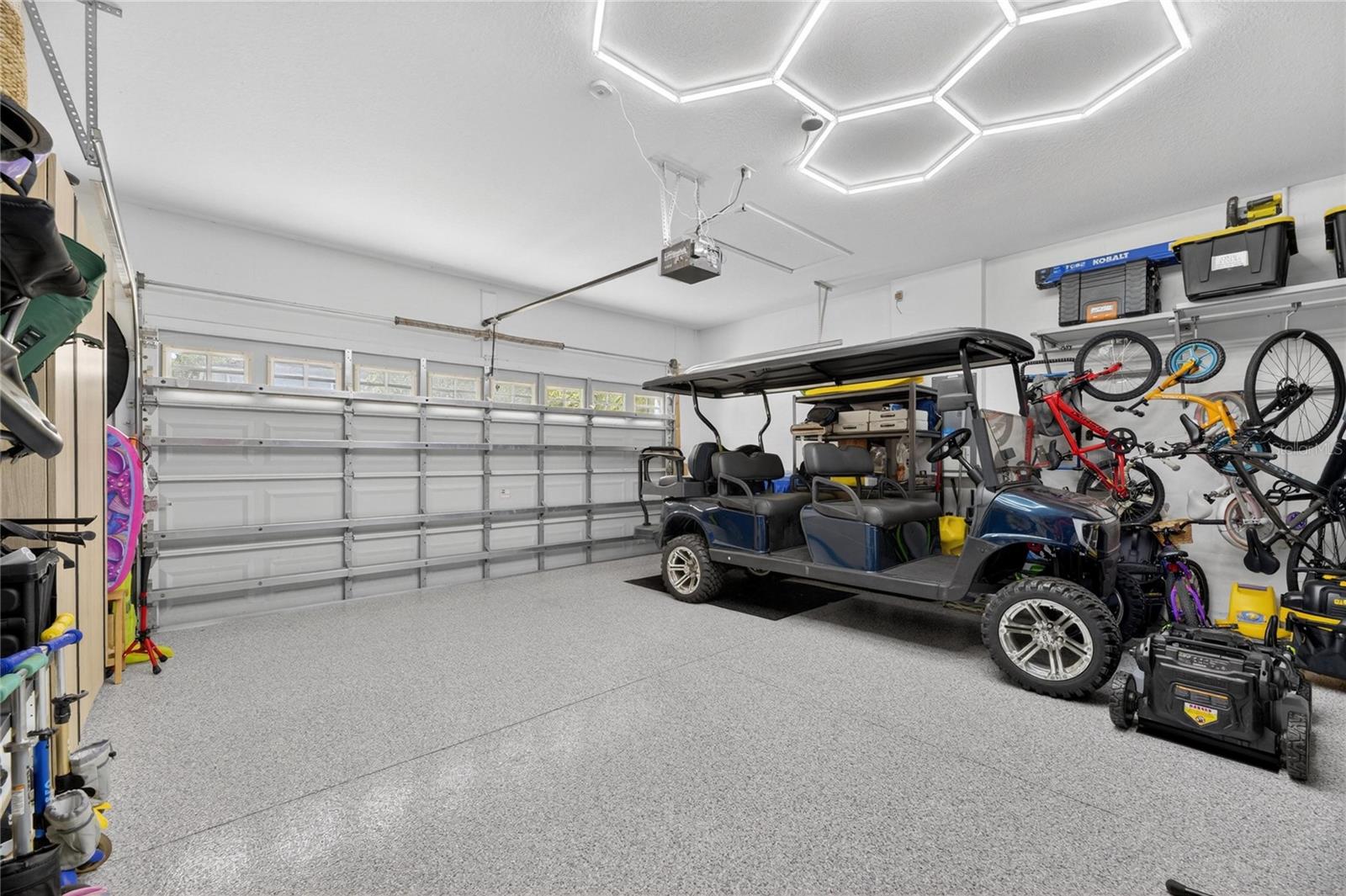 GRAND HAMPTON PH 4 - Residential