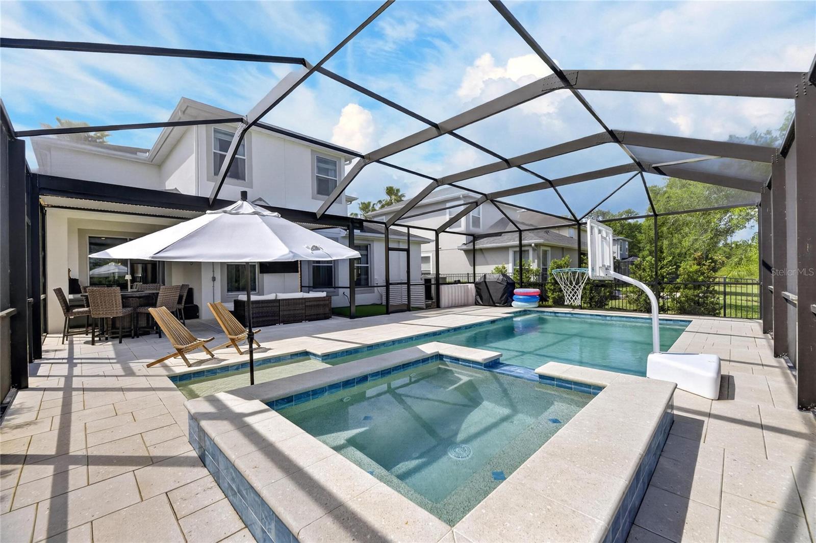 GRAND HAMPTON PH 4 - Residential