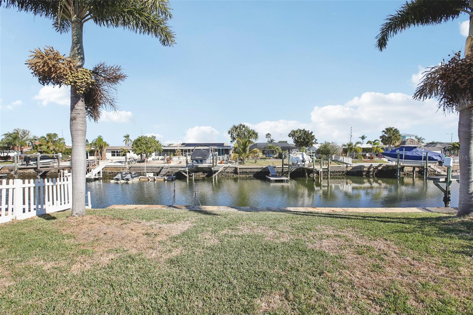 FLOR A MAR - Residential