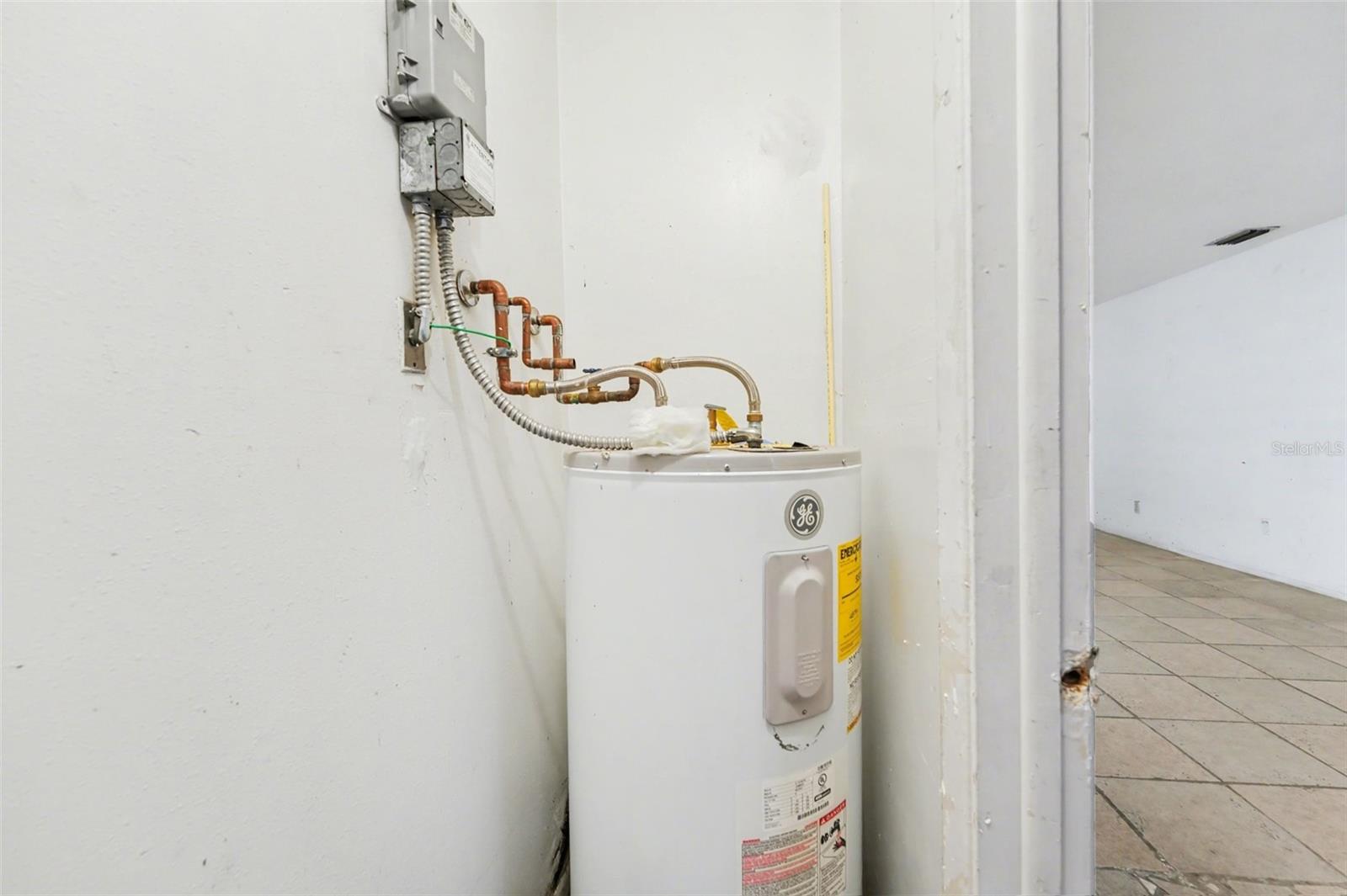 PARK PLAZA APTS CONDO - Residential