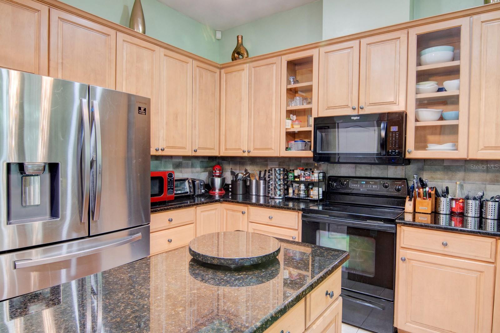 Photo 7 of 14 of 902 SW 88TH STREET house