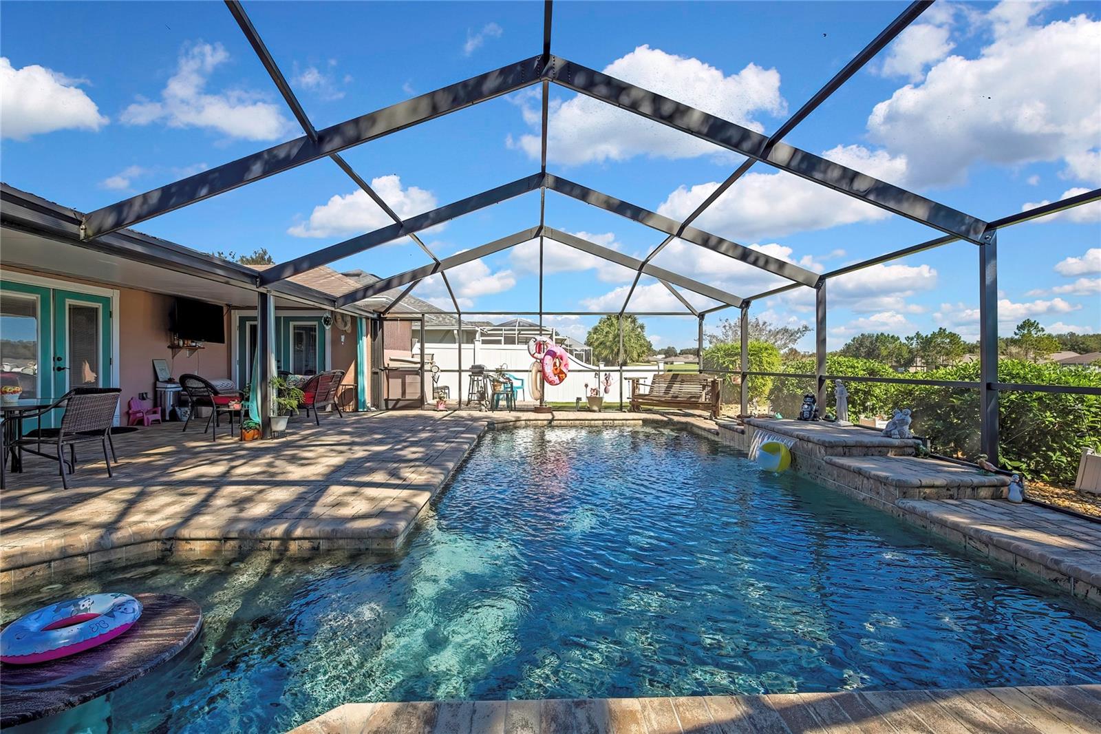 SHERMAN HILLS SEC 1 - Residential