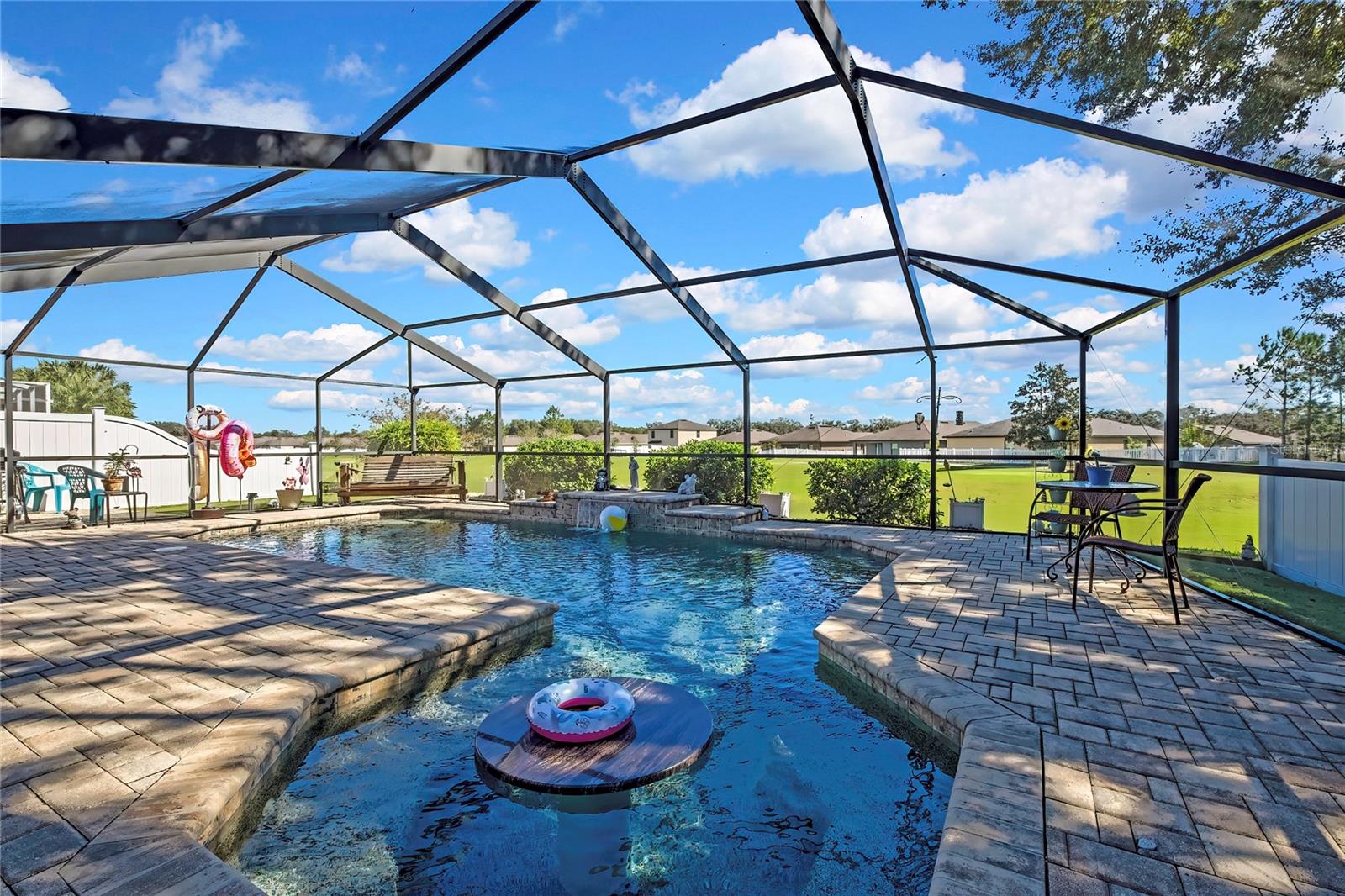 SHERMAN HILLS SEC 1 - Residential