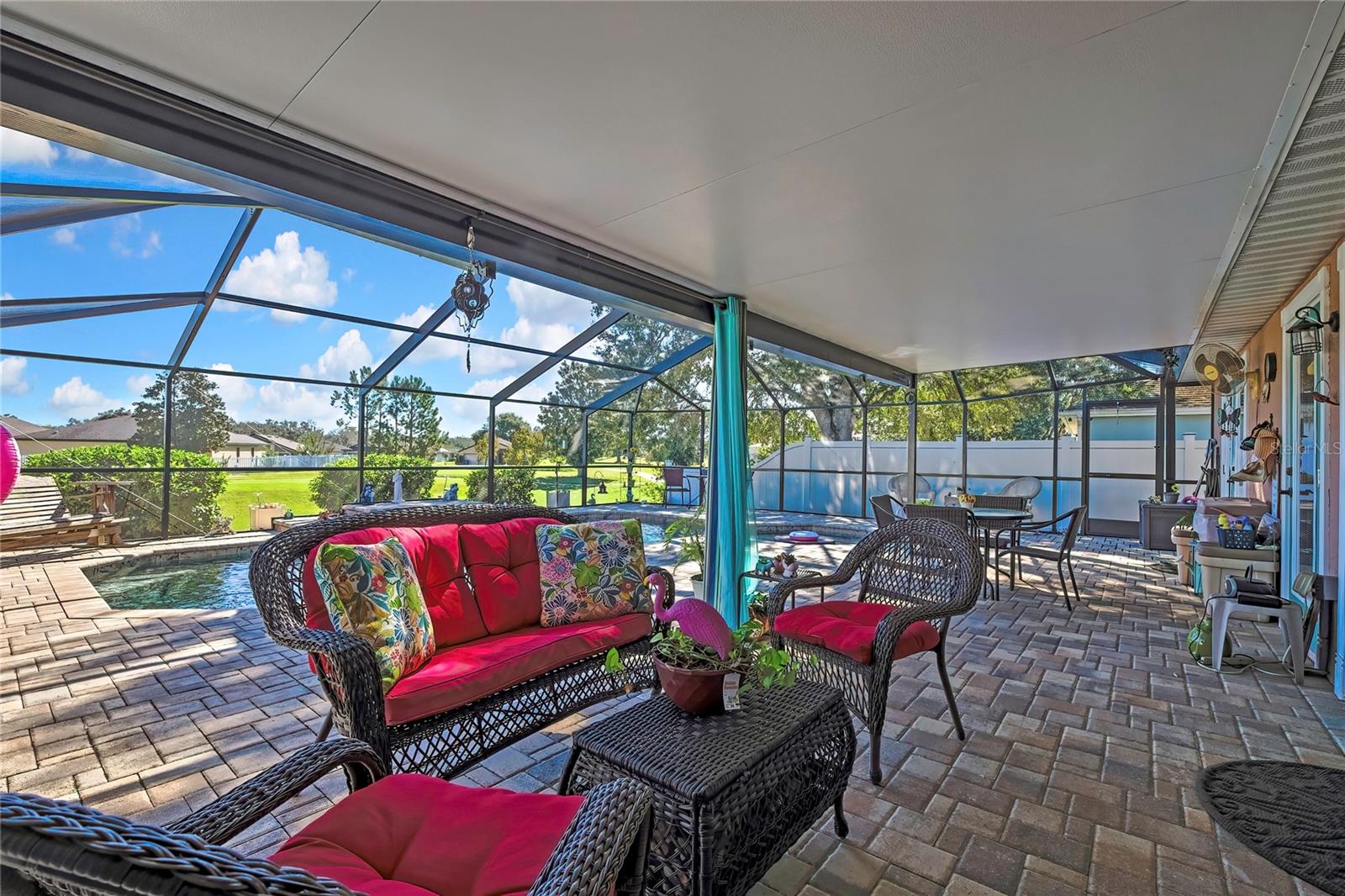 SHERMAN HILLS SEC 1 - Residential