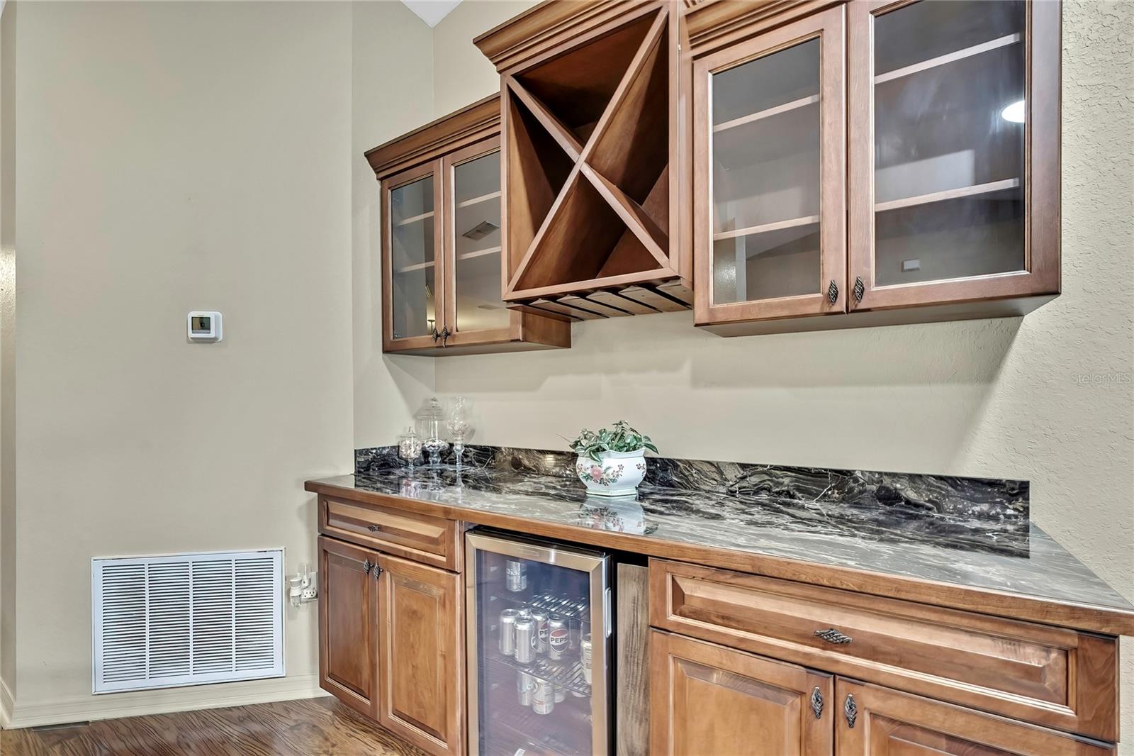 SHERMAN HILLS SEC 1 - Residential