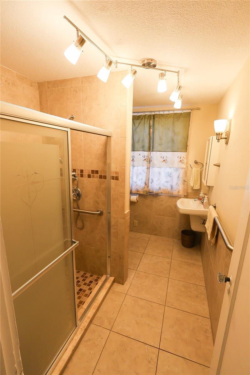 ALTA VISTA SUB - Residential