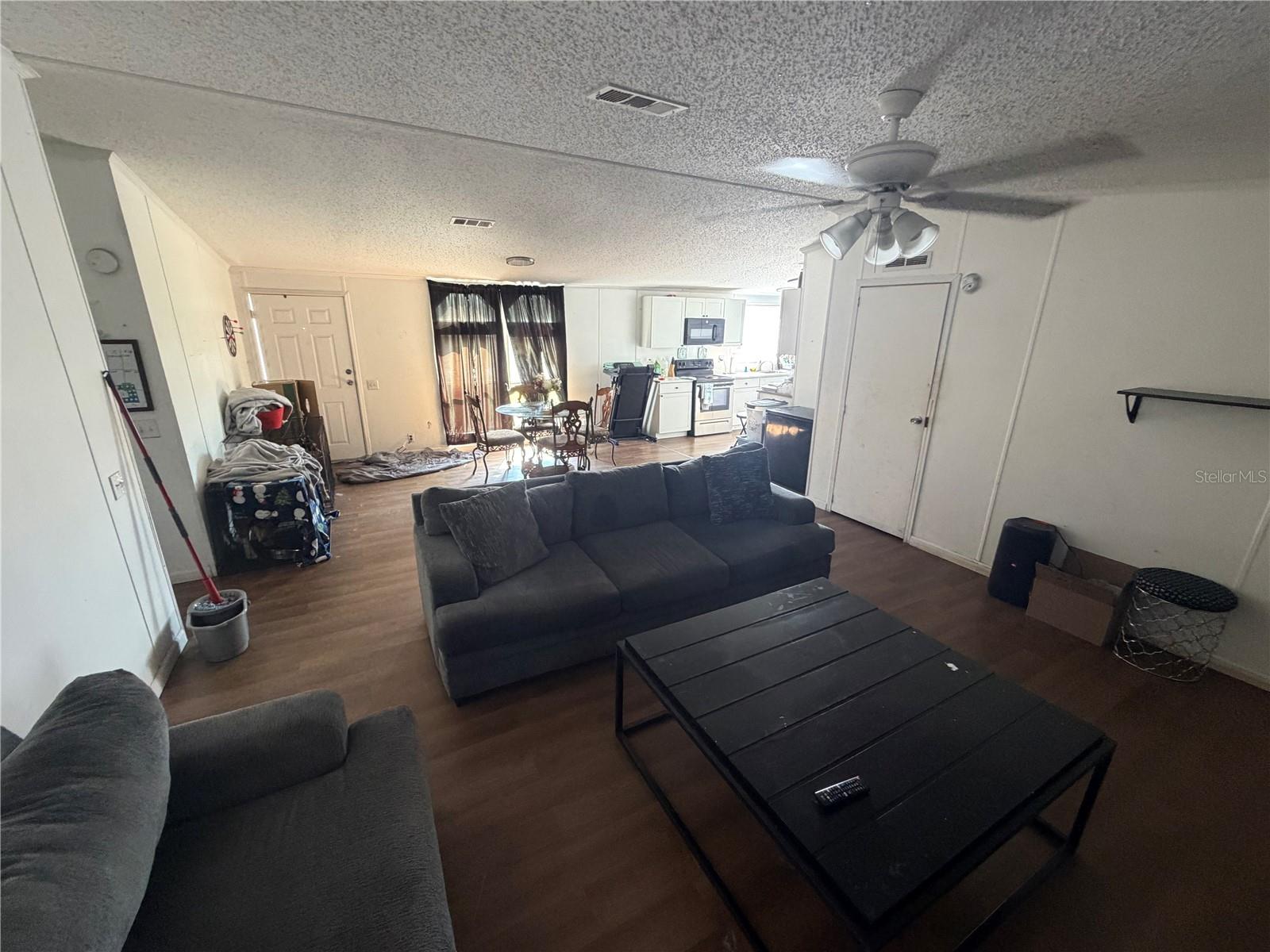 COUNTRY VIEW ESTATES - Residential