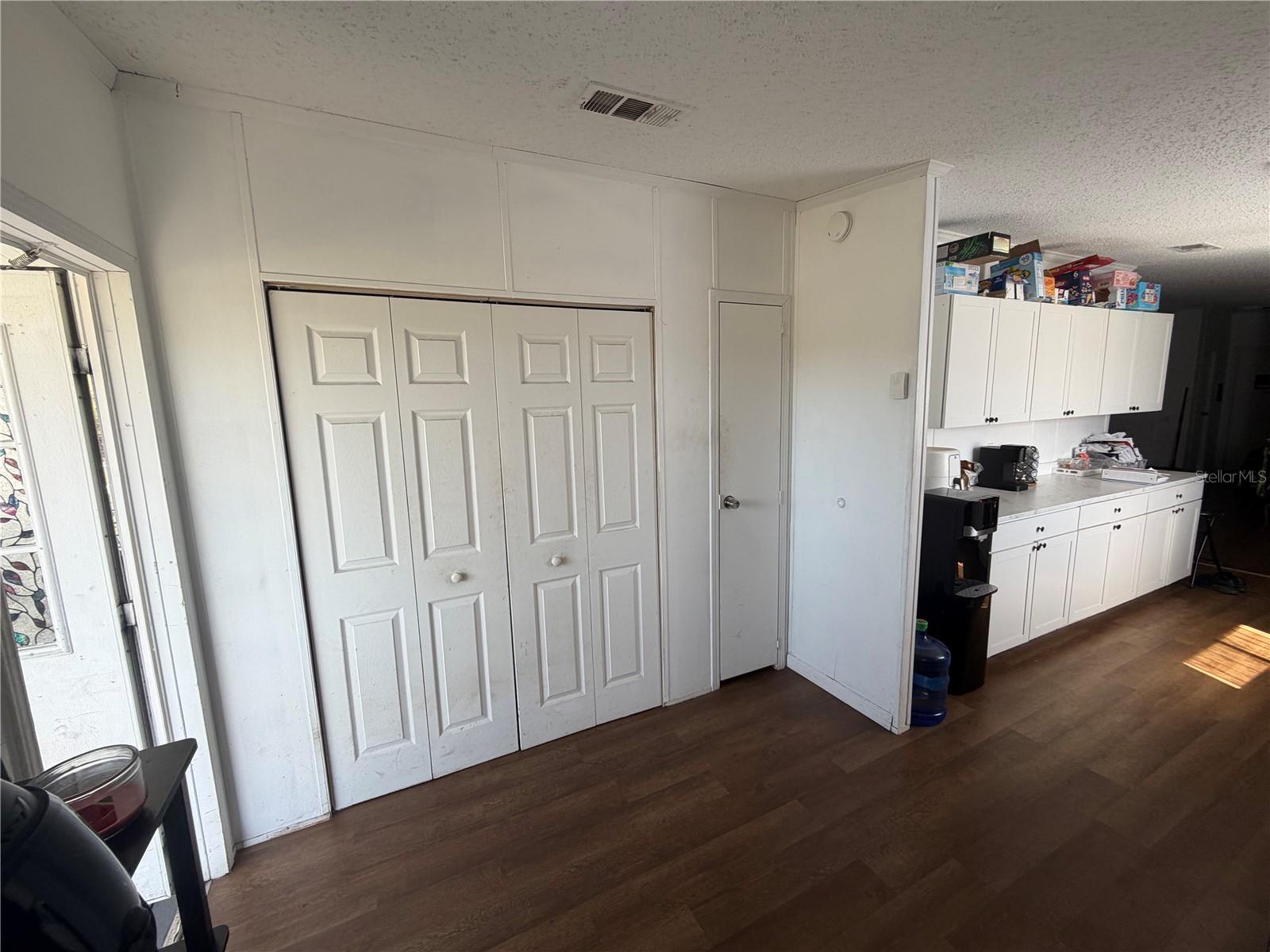 COUNTRY VIEW ESTATES - Residential