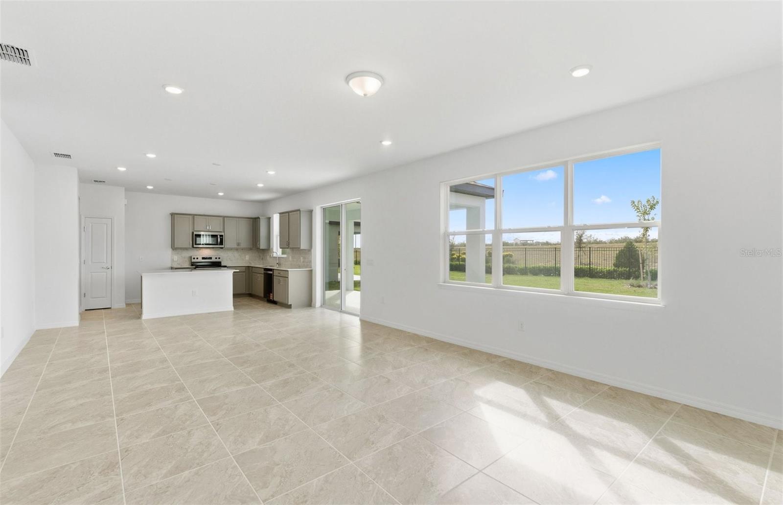 SILVERLAKE PHASE 2 - Residential