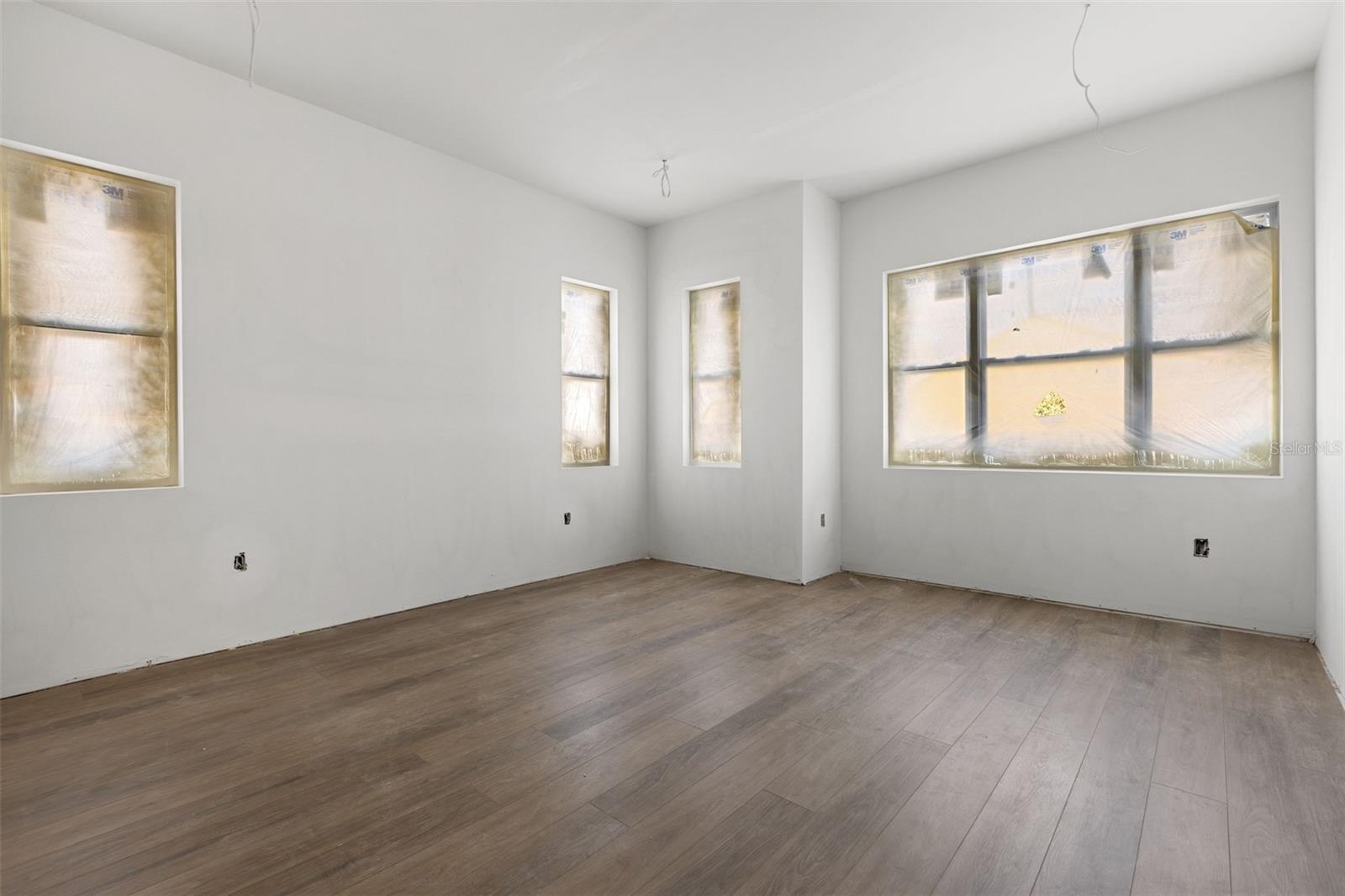 RIVERBEND MANOR - Residential