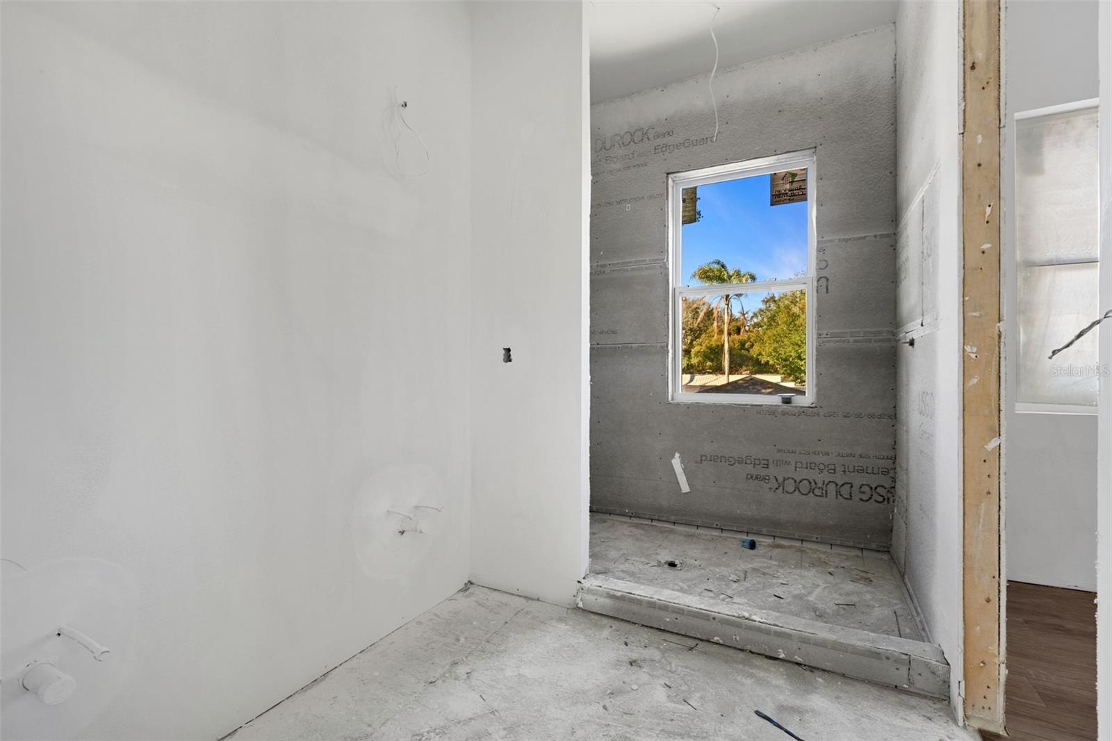 RIVERBEND MANOR - Residential