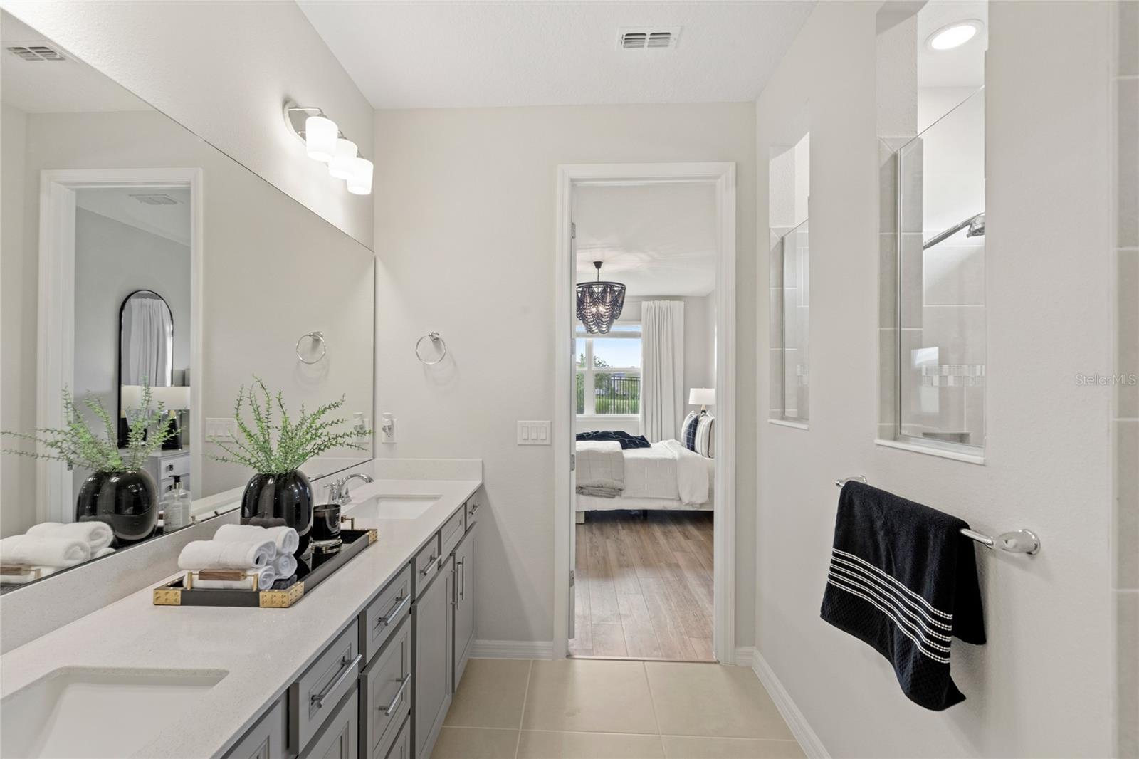 FOOTHILLS OF MOUNTDORA PHASE 4 - 1A/1B113/147 LOT9 - Residential