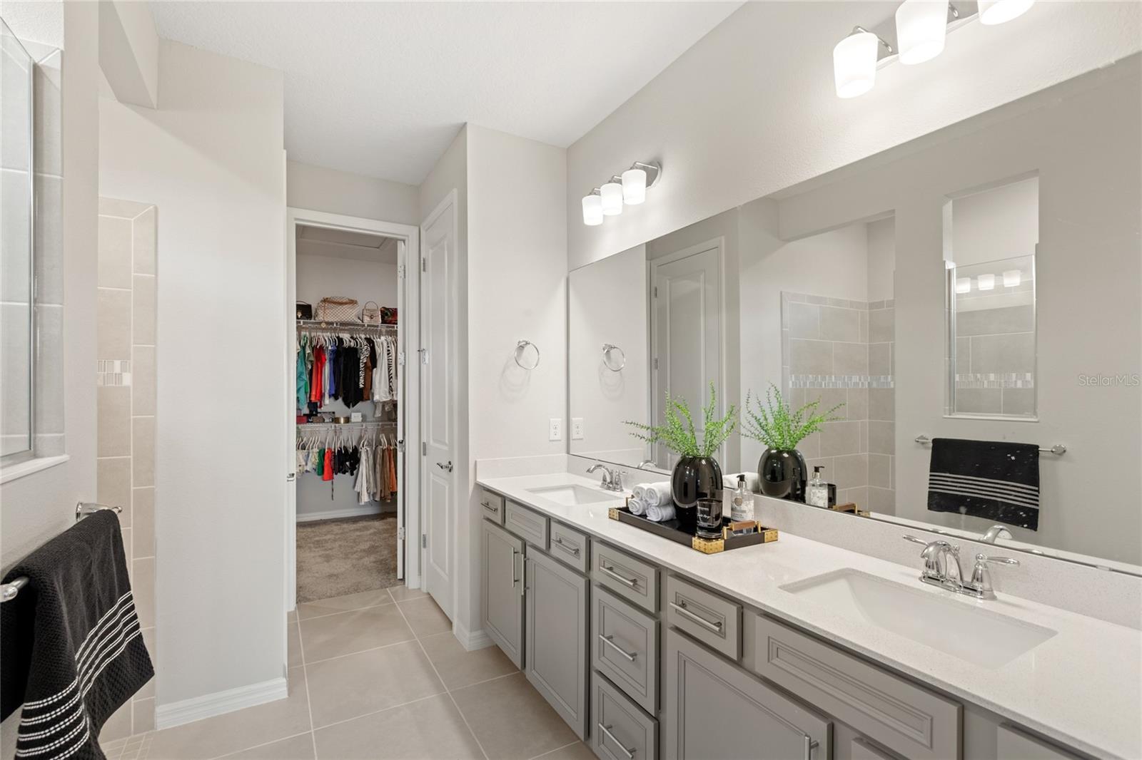 FOOTHILLS OF MOUNTDORA PHASE 4 - 1A/1B113/147 LOT9 - Residential