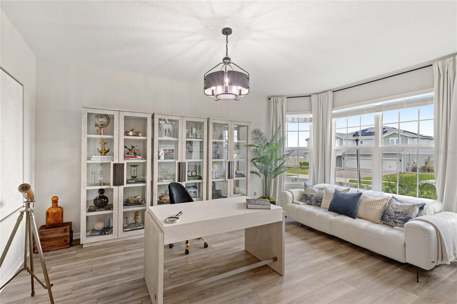 FOOTHILLS OF MOUNTDORA PHASE 4 - 1A/1B113/147 LOT9 - Residential