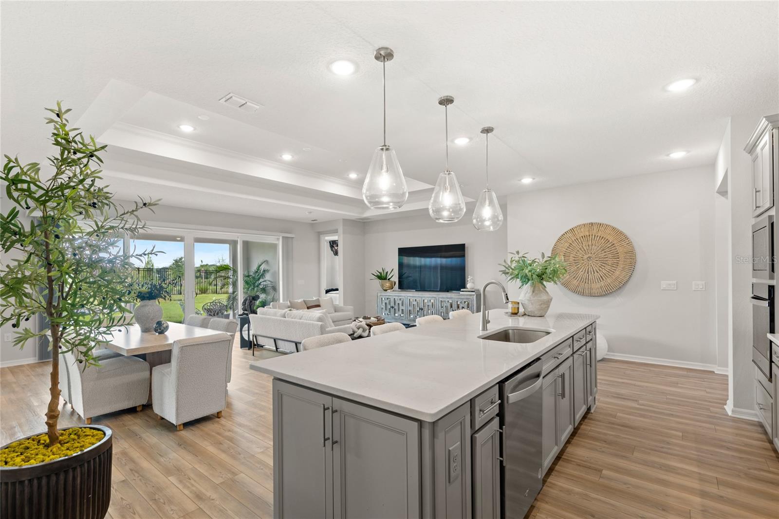 FOOTHILLS OF MOUNTDORA PHASE 4 - 1A/1B113/147 LOT9 - Residential