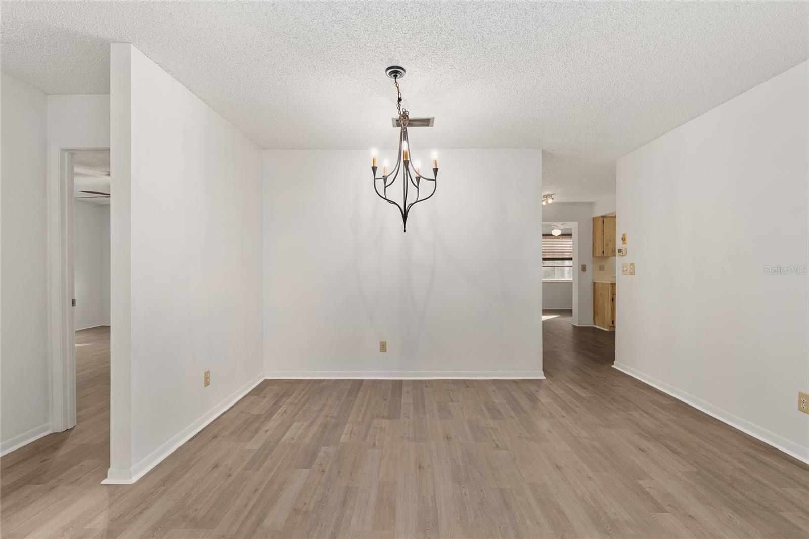 ON TOP OF THE WORLD - Residential