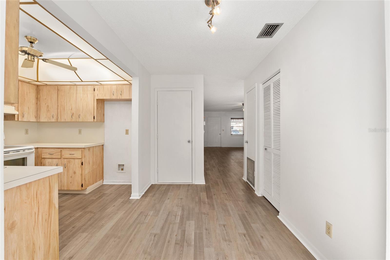 ON TOP OF THE WORLD - Residential