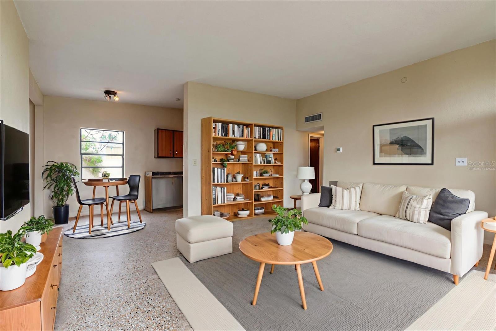 CAROLYN TERRACE - Residential