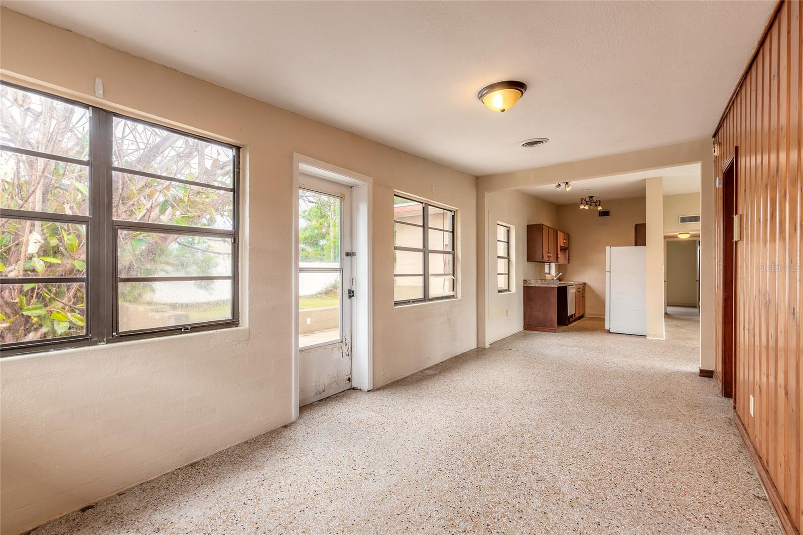 CAROLYN TERRACE - Residential