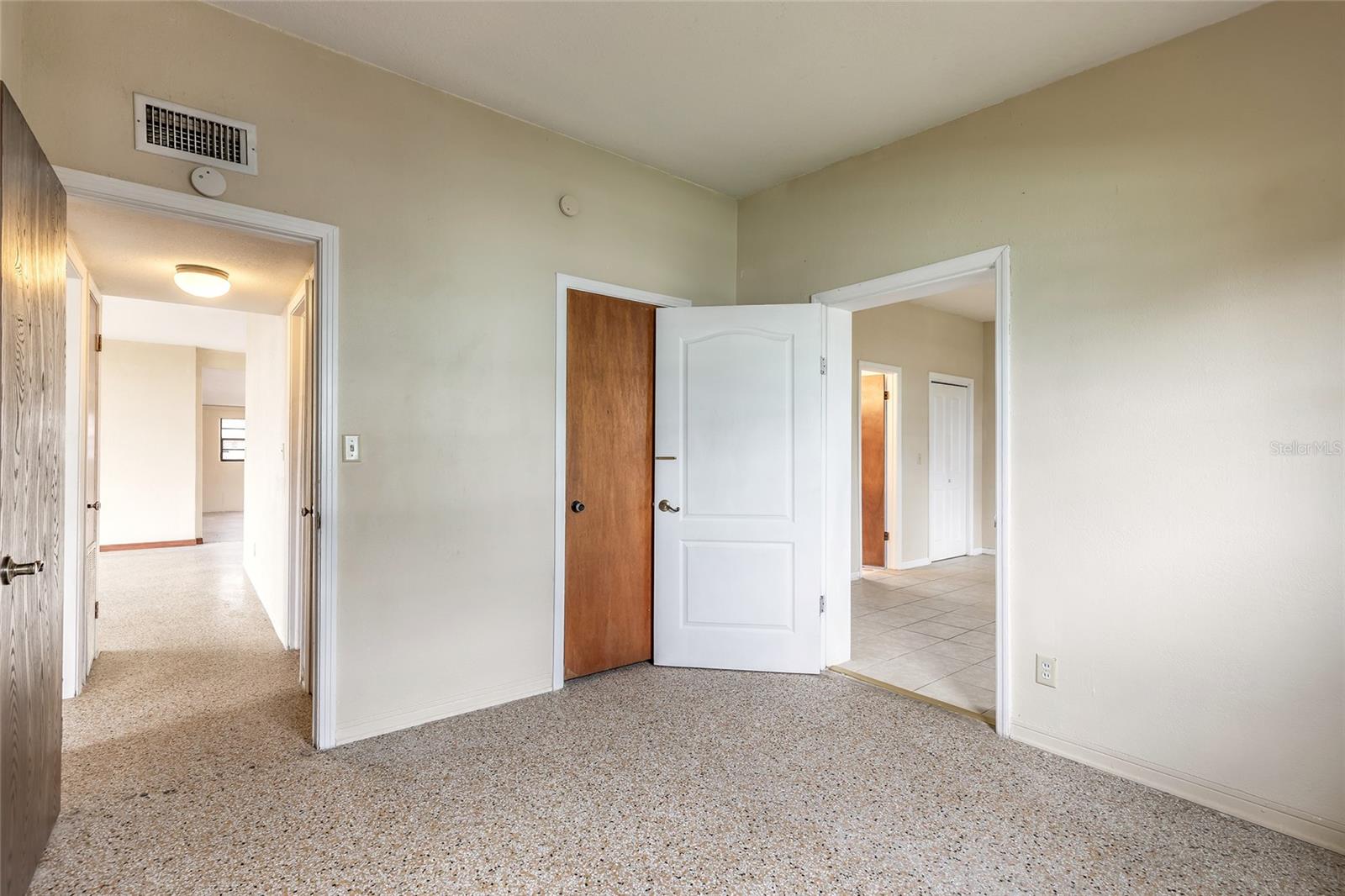 CAROLYN TERRACE - Residential