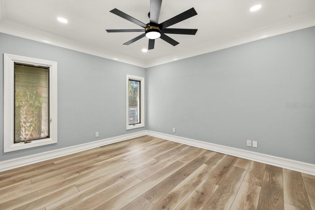 RIVER WALK - Residential