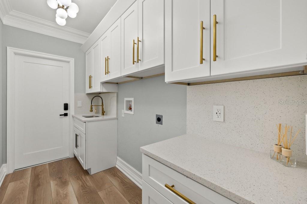 RIVER WALK - Residential