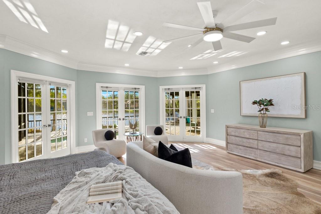 RIVER WALK - Residential