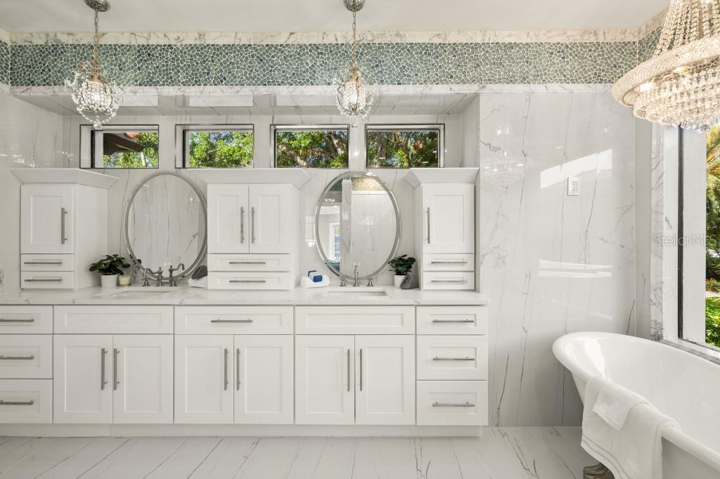 RIVER WALK - Residential