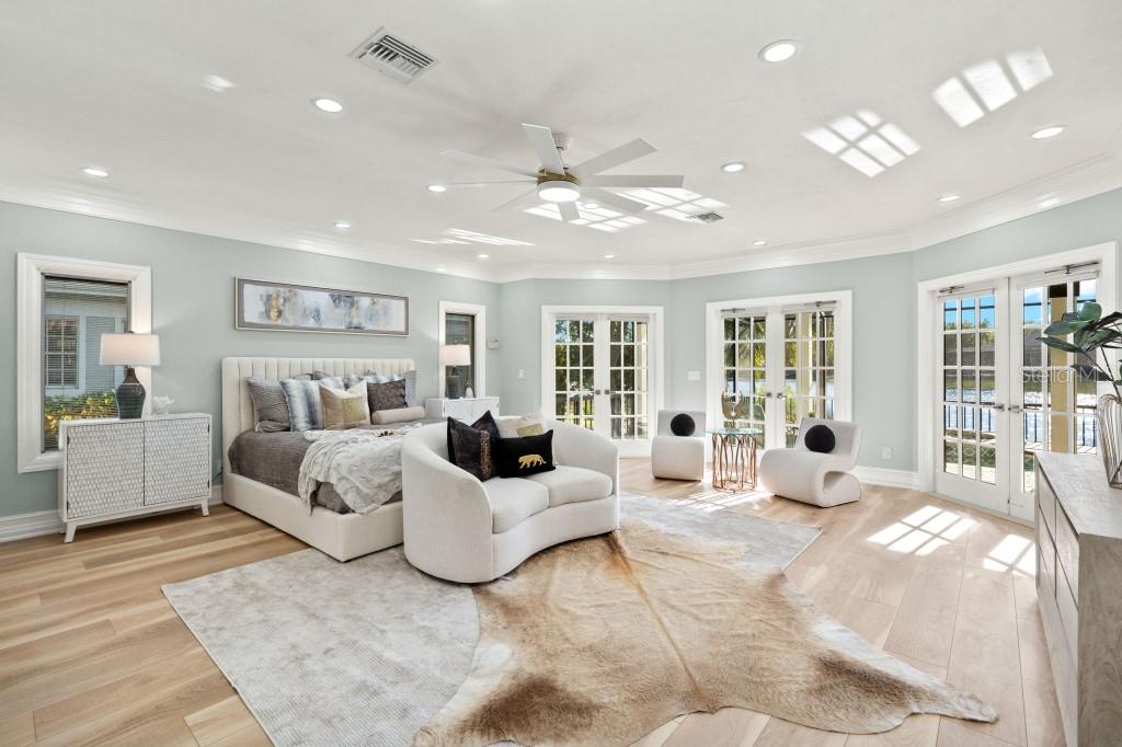 RIVER WALK - Residential