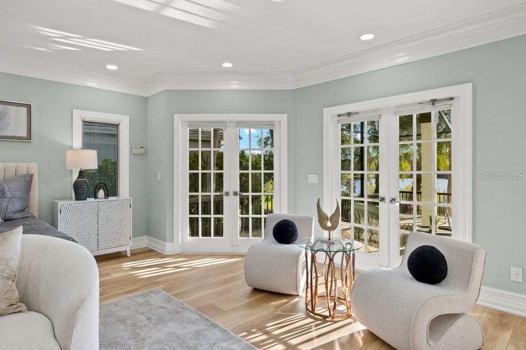 RIVER WALK - Residential