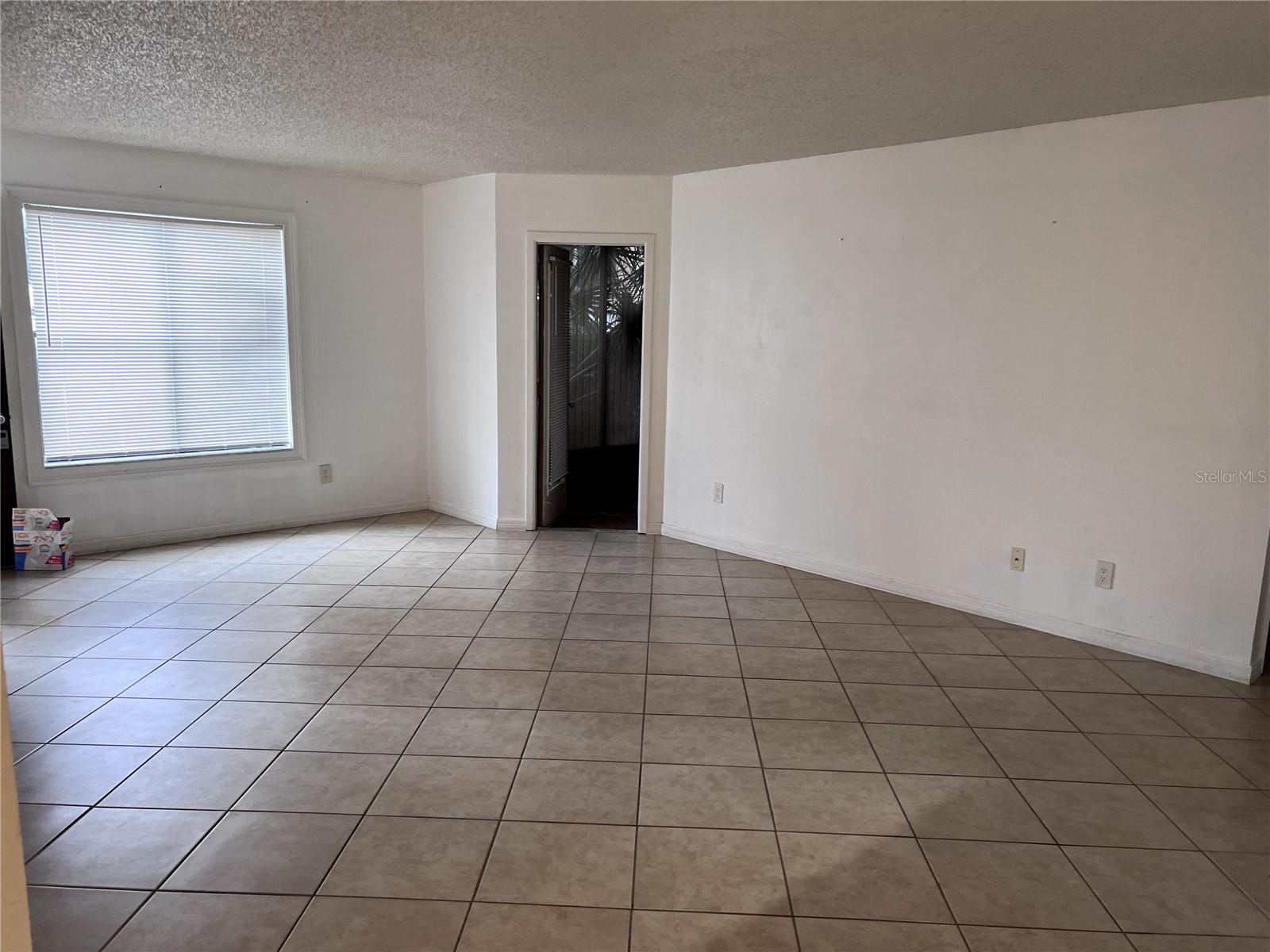 CASCADE AT KISSIMMEE CONDO - Residential Lease