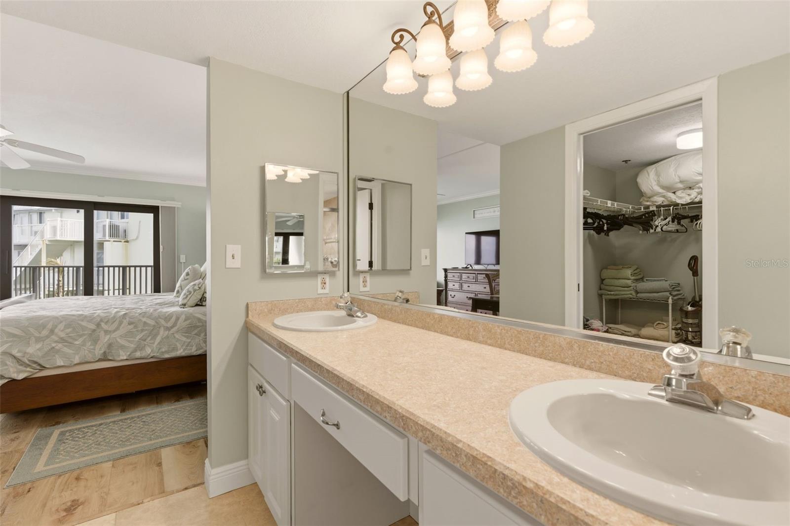 SILVER SANDS CONDOS - Residential