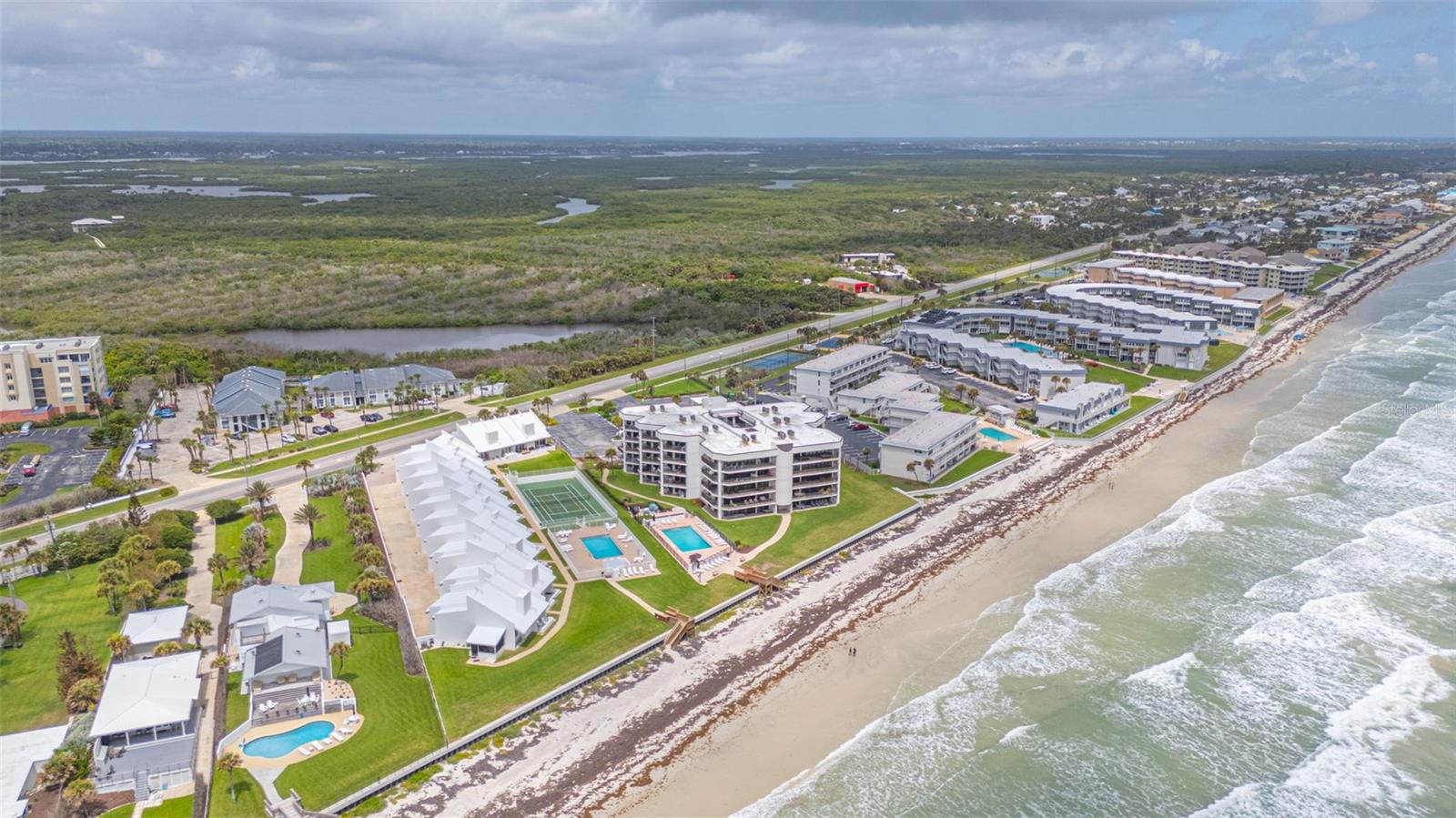 SILVER SANDS CONDOS - Residential