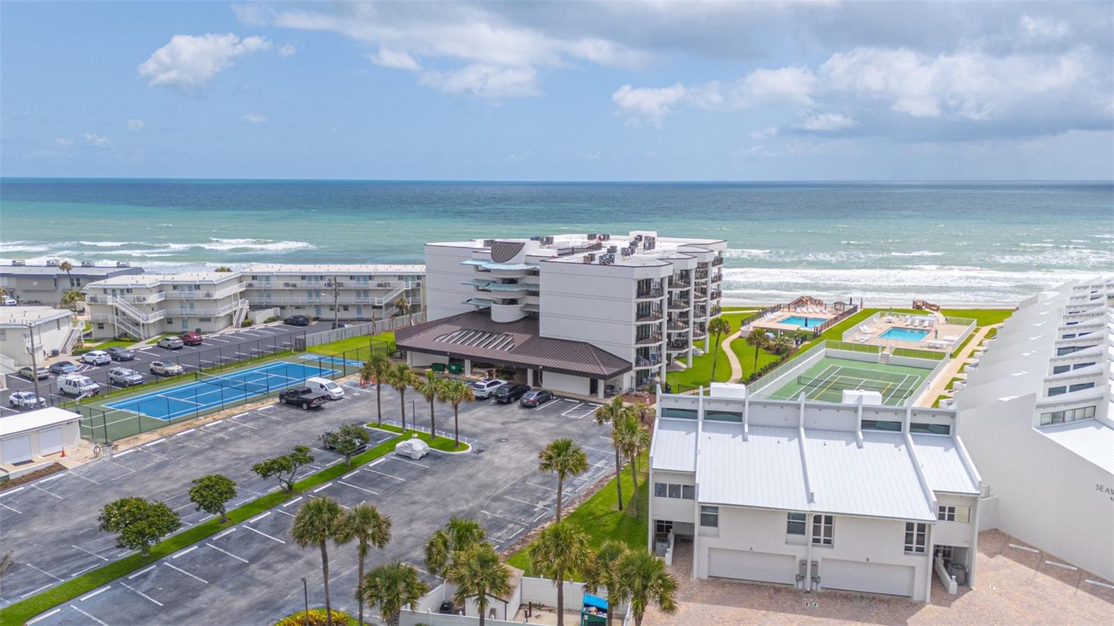 SILVER SANDS CONDOS - Residential